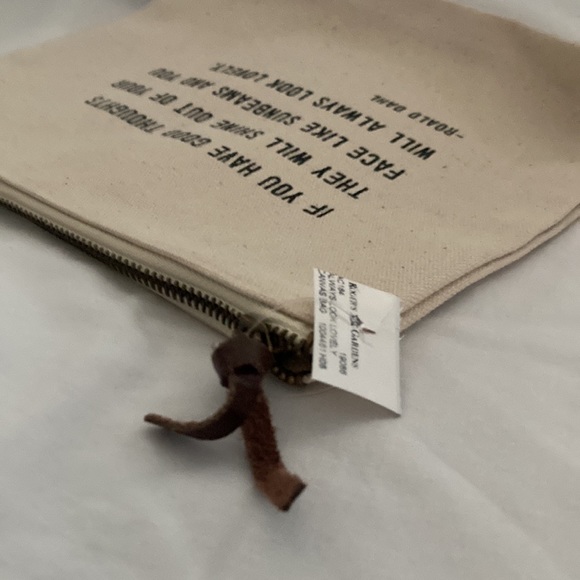 Sugarboo & Co Canvas Zip Makeup Travel  Bag “pour yourself a drink” New … - Picture 4 of 10